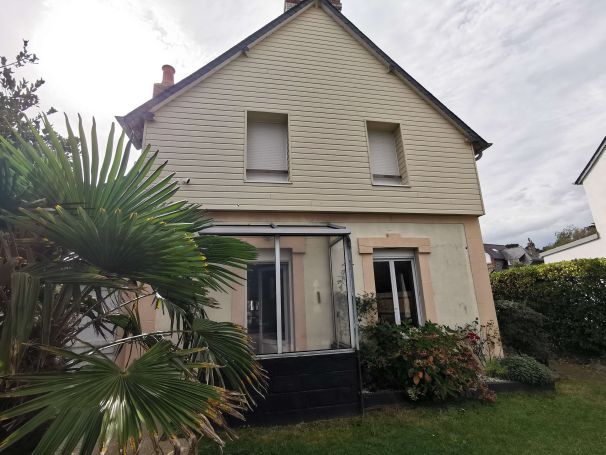 A vendre CHARMANTE Maison 5 PIECES 95 M&sup2; proche de la mer et du golf&nbsp; Saint-Briac sur Mer