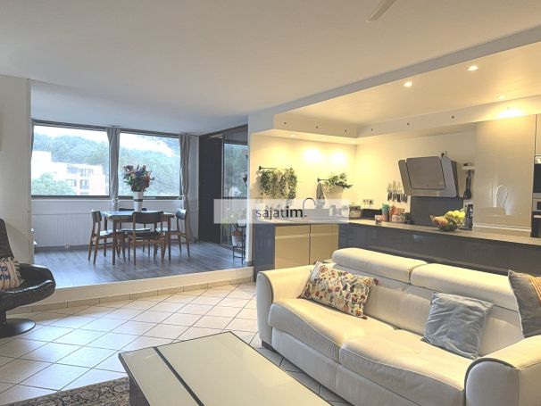 A vendre APPARTEMENT T4 80 M2 BORD DE MER LA SEYNE SUR MER