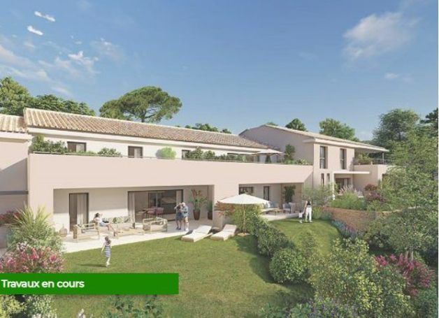 A vendre APPARTEMENT T4 89 M2 TERRASSE BORD DE MER SIX FOURS LES PLAGES