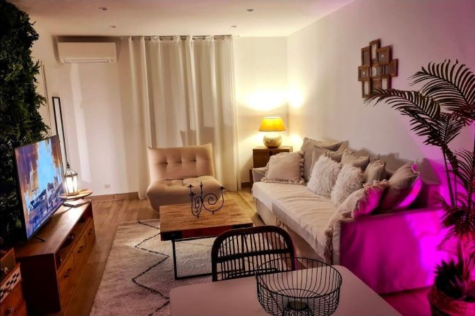 A vendre STUDIO NEUF  29 M2 BORD DE MER LA CIOTAT