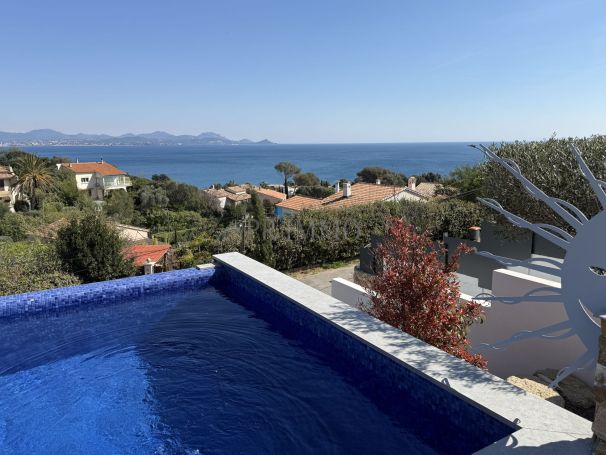 A vendre MAISON  6 PIECES 200 M2 VUE MER LES ISSAMBRES