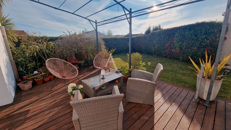 A vendre MAISON 5 PIECES 94 M2 BORD DE MER TALMONT SAINT HILAIRE