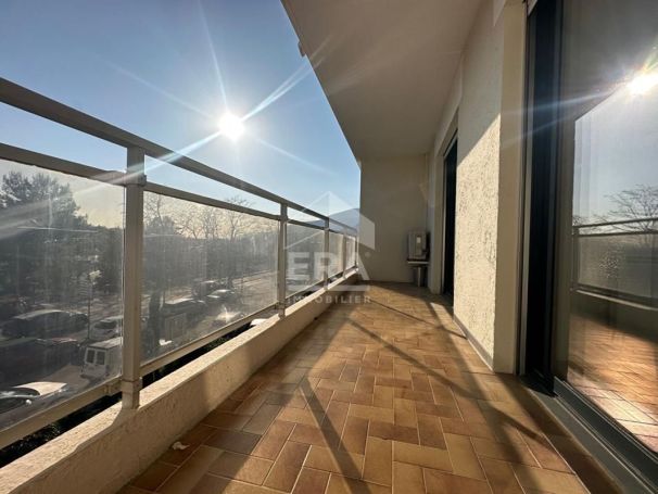 A louer APPARTEMENT T3 58 M2 TERRASSE  VENCE