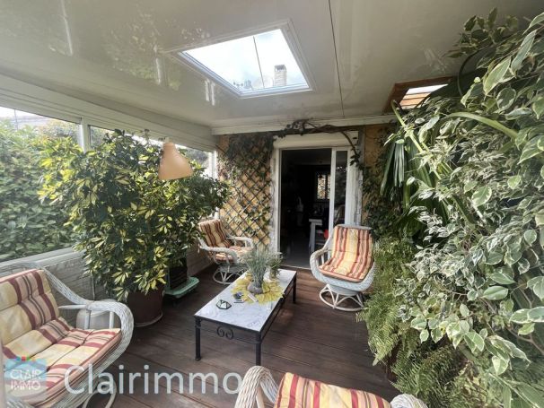 A louer MAISON  4 PIECES 70 M2  VELAUX