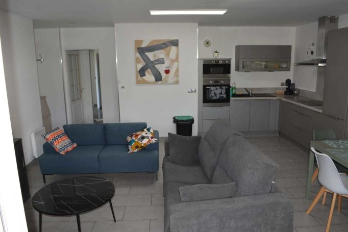 A louer APPARTEMENT T3 66 M2  MARSEILLE 13EME