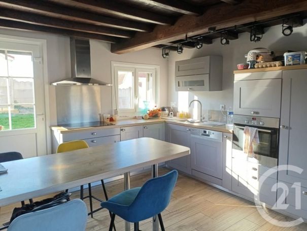A vendre LONGèRE  4 PIECES 101 M2  BEAURAINVILLE