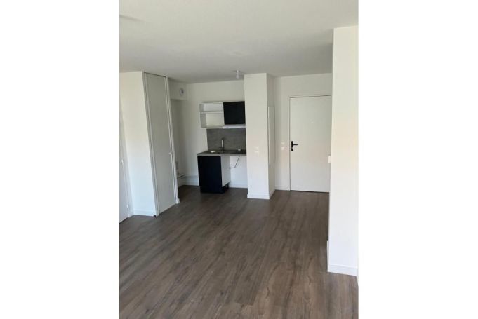 A louer APPARTEMENT T2 43 M2 TERRASSE  PAU