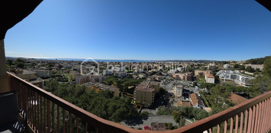 A louer APPARTEMENT T2 47 M2 VUE MER CAGNES SUR MER