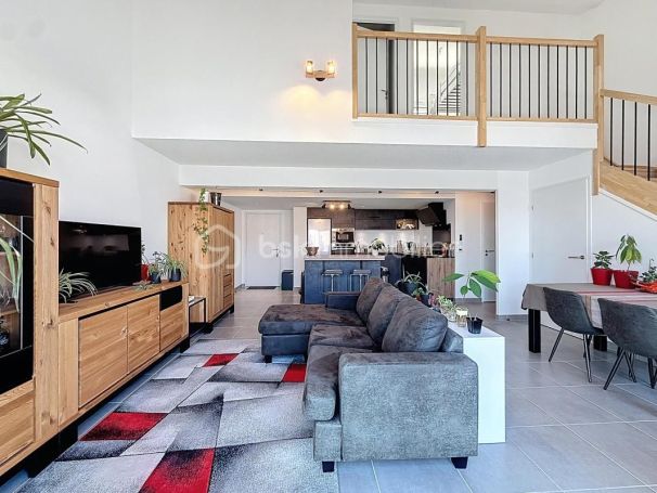 A louer APPARTEMENT DUPLEX DE PRESTIGE T4 91 M2 TERRASSE  SAINT BRES