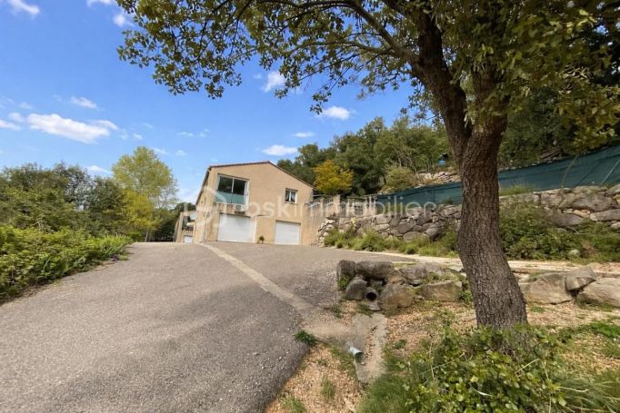 A louer MAISON  CONTEMPORAINE  BRANOUX LES TAILLADES