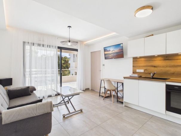 A vendre APPARTEMENT T2 36 M2 TERRASSE BORD DE MER AJACCIO