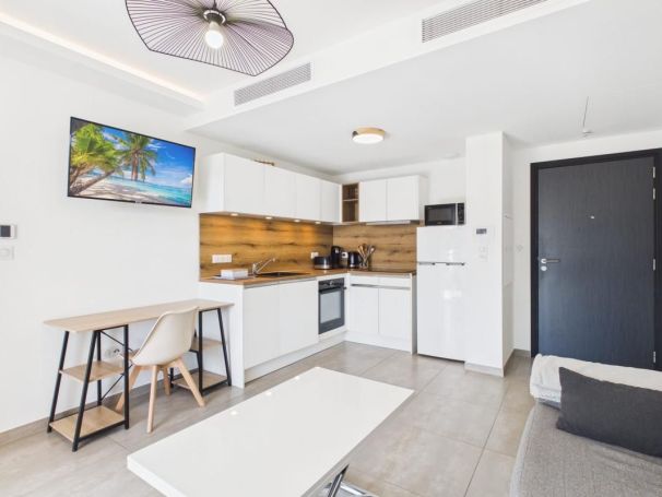 A vendre APPARTEMENT T2 36 M2 TERRASSE BORD DE MER AJACCIO