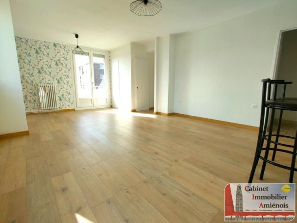 A louer APPARTEMENT T3 68 M2  AMIENS