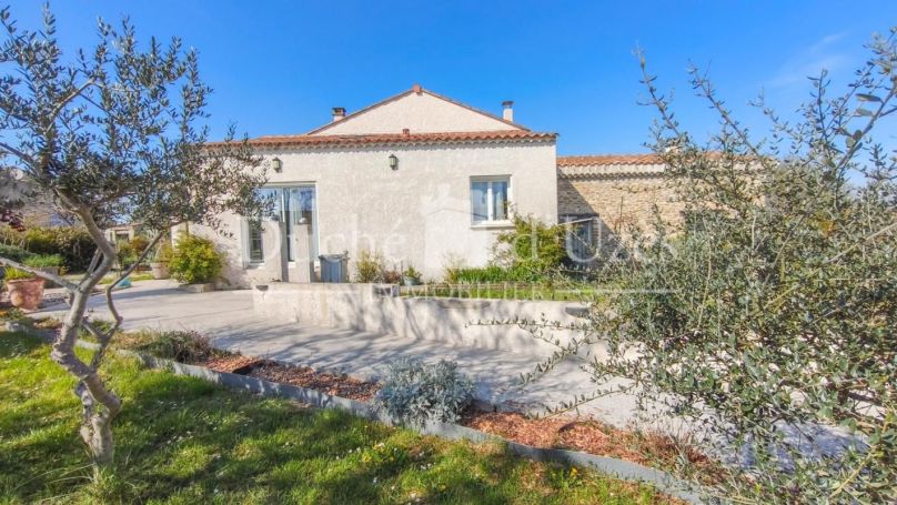 A louer MAISON  8 PIECES 240 M2  ALES