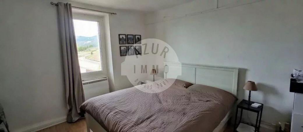 A louer APPARTEMENT T4 75 M2 SAINT ZACHARIE