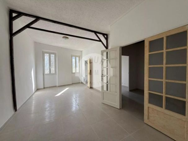 A louer APPARTEMENT T3 65 M2  ROQUEVAIRE