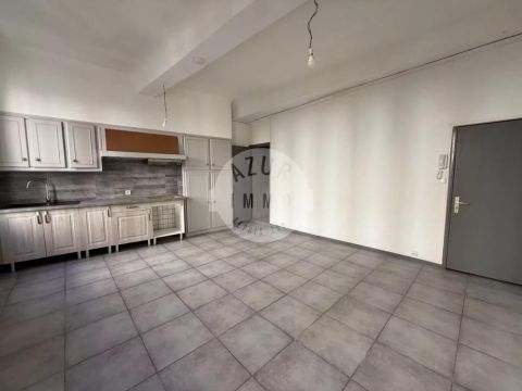 A louer APPARTEMENT T3 61 M2  ROQUEVAIRE