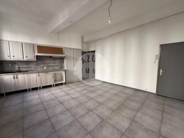 A louer APPARTEMENT T3 61 M2  ROQUEVAIRE