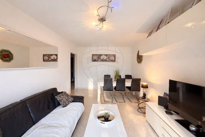 A louer APPARTEMENT T4 80 M2 BORD DE MER NICE