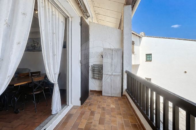 A louer APPARTEMENT NEUF T3 41 M2 BORD DE MER SAINTES MARIES DE LA MER