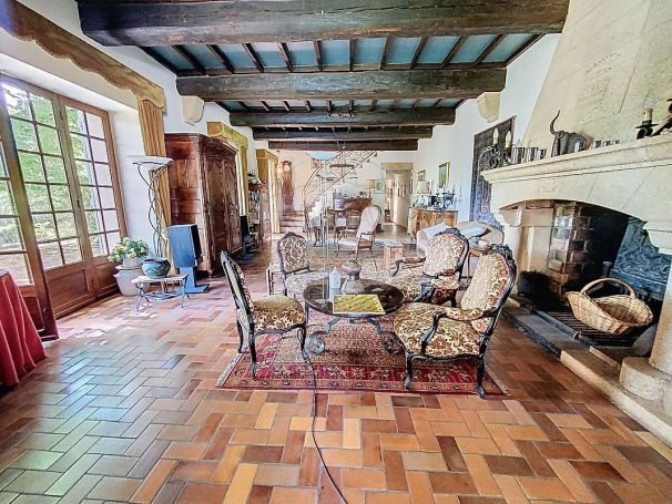 A louer MAISON  DE MAîTRE  ALES