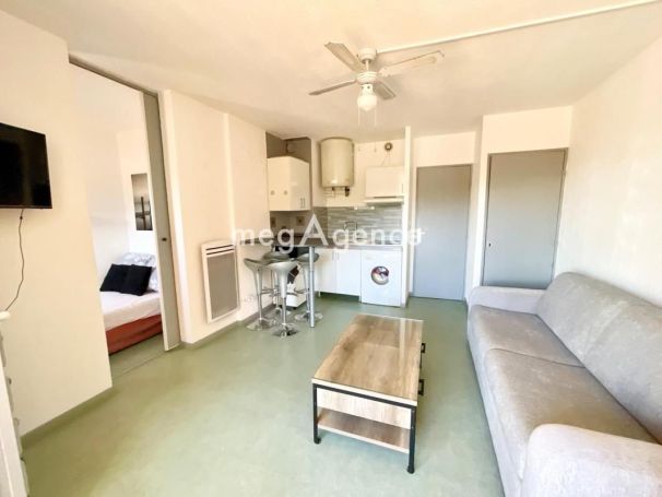 A louer APPARTEMENT T2 27 M2 BORD DE MER SANARY SUR MER