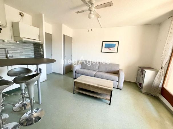 A louer APPARTEMENT T2 27 M2 BORD DE MER SANARY SUR MER