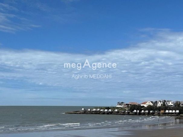 A louer APPARTEMENT T4 80 M2 TERRASSE BORD DE MER ROYAN