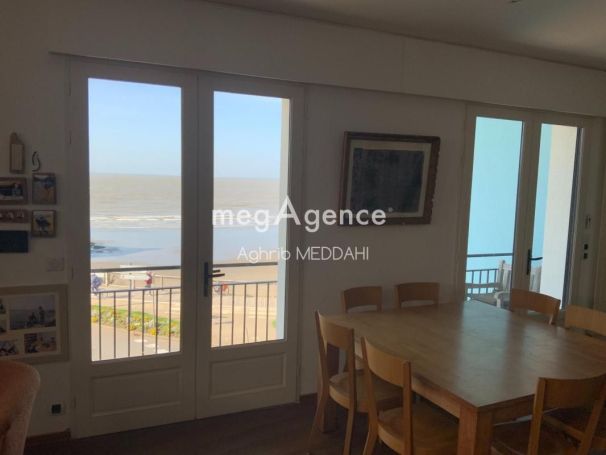 A louer APPARTEMENT T4 80 M2 TERRASSE BORD DE MER ROYAN