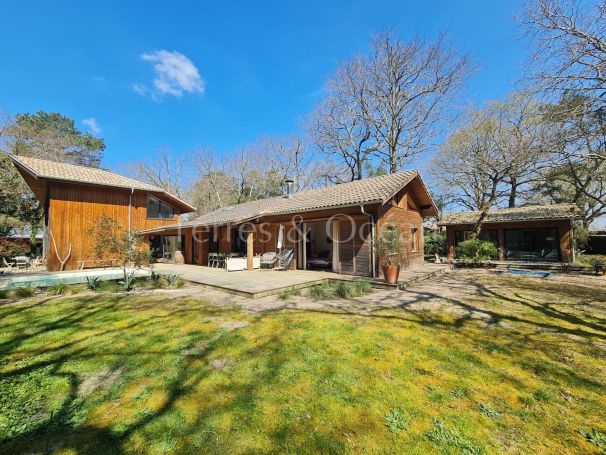 A louer MAISON  8 PIECES 180 M2 BORD DE MER CAPBRETON Forêt