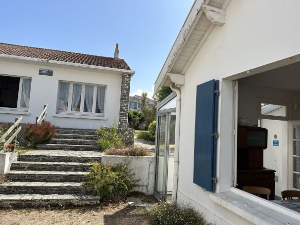 A vendre MAISON  4 PIECES 166 M2 BORD DE MER SAINT GILLES CROIX DE VIE