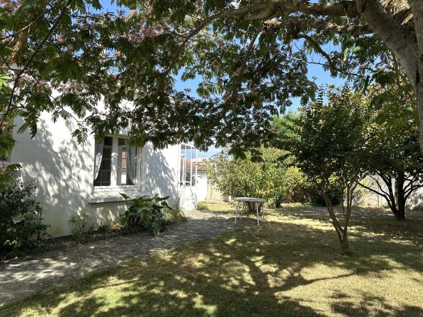 A vendre MAISON  4 PIECES 166 M2 BORD DE MER SAINT GILLES CROIX DE VIE