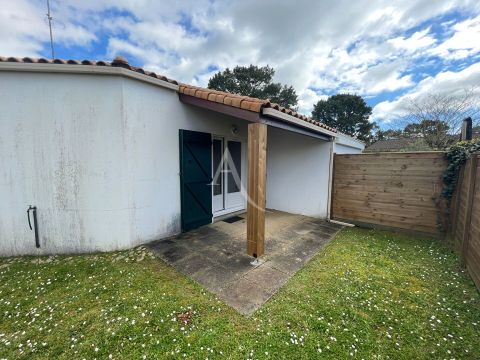 A vendre MAISON  3 PIECES 38 M2 BORD DE MER LONGEVILLE SUR MER