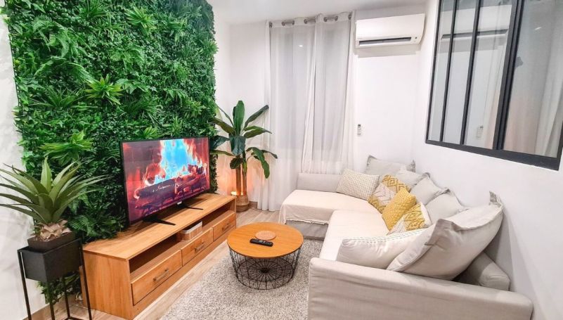 A louer APPARTEMENT T2 34 M2 BORD DE MER LA CIOTAT