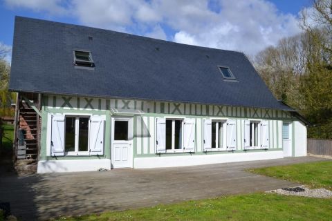 A vendre LONGèRE  5 PIECES 97 M2 BORD DE MER SAINT PIERRE LE VIGER