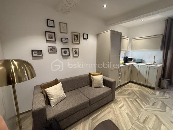 A louer APPARTEMENT DE PRESTIGE T2 30 M2 BORD DE MER SAINT TROPEZ