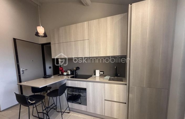 A louer APPARTEMENT T2 26 M2 BORD DE MER SAINT TROPEZ