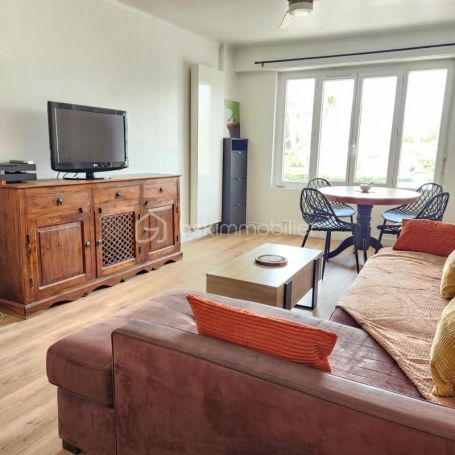 A louer APPARTEMENT T3 60 M2 BORD DE MER NICE