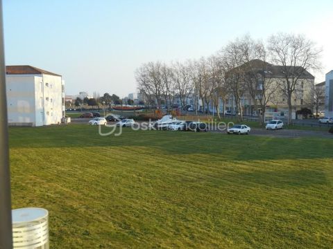 A louer STUDIO  17 M2 BORD DE MER LES SABLES D OLONNE