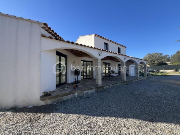 A louer MAISON  CONTEMPORAINE BORD DE MER SAINT MITRE LES REMPARTS