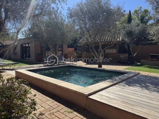 A louer MAISON  CONTEMPORAINE BORD DE MER HYERES