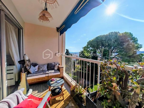 A louer APPARTEMENT T3 72 M2 TERRASSE VUE MER NICE