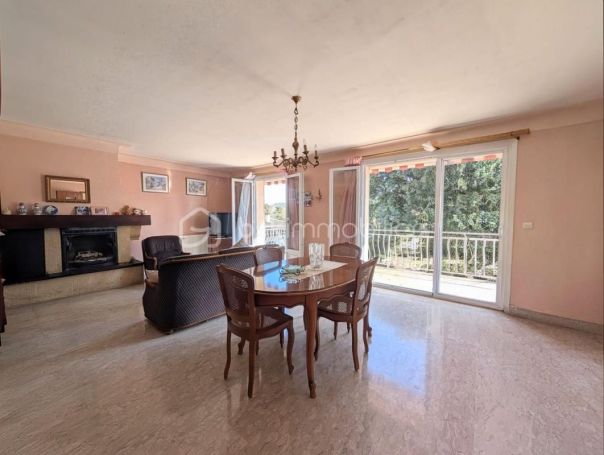 A louer MAISON  5 PIECES 124 M2  LAMANON