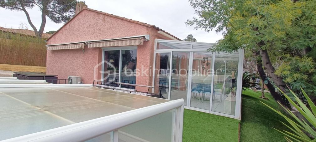 A louer MAISON  4 PIECES 95 M2 BORD DE MER PIERREFEU DU VAR