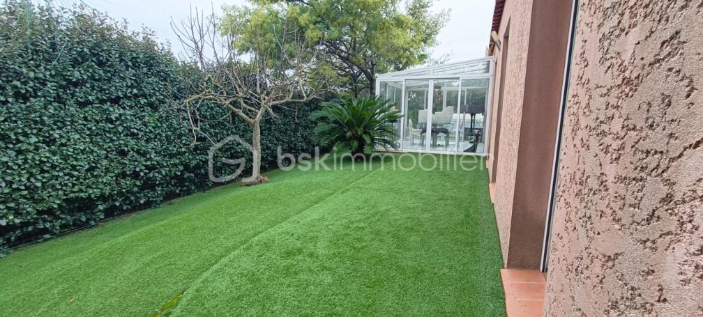 A louer MAISON  4 PIECES 95 M2 BORD DE MER PIERREFEU DU VAR