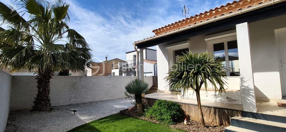 A louer MAISON  5 PIECES 95 M2 BORD DE MER AGDE