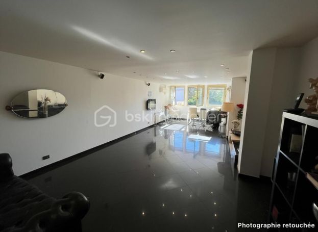 A louer APPARTEMENT T3 115 M2 TERRASSE BORD DE MER MANDELIEU LA NAPOULE