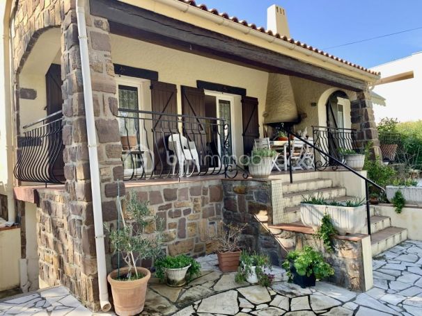 A vendre MAISON  3 PIECES 120 M2 BORD DE MER SAINT RAPHAEL