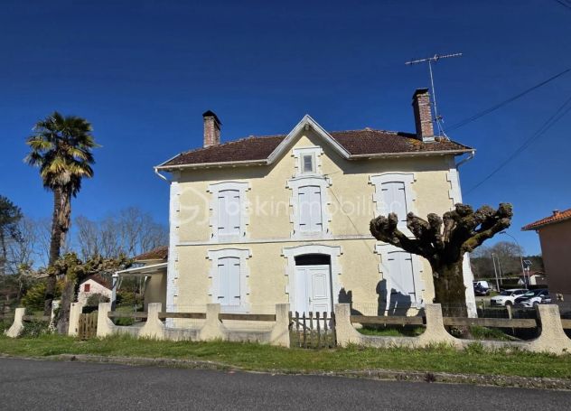 A louer MAISON  DE MAîTRE  VILLENAVE