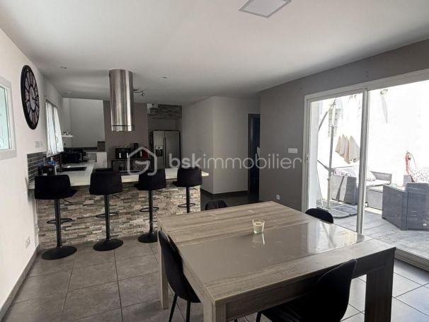 A louer MAISON  CONTEMPORAINE BORD DE MER AGDE